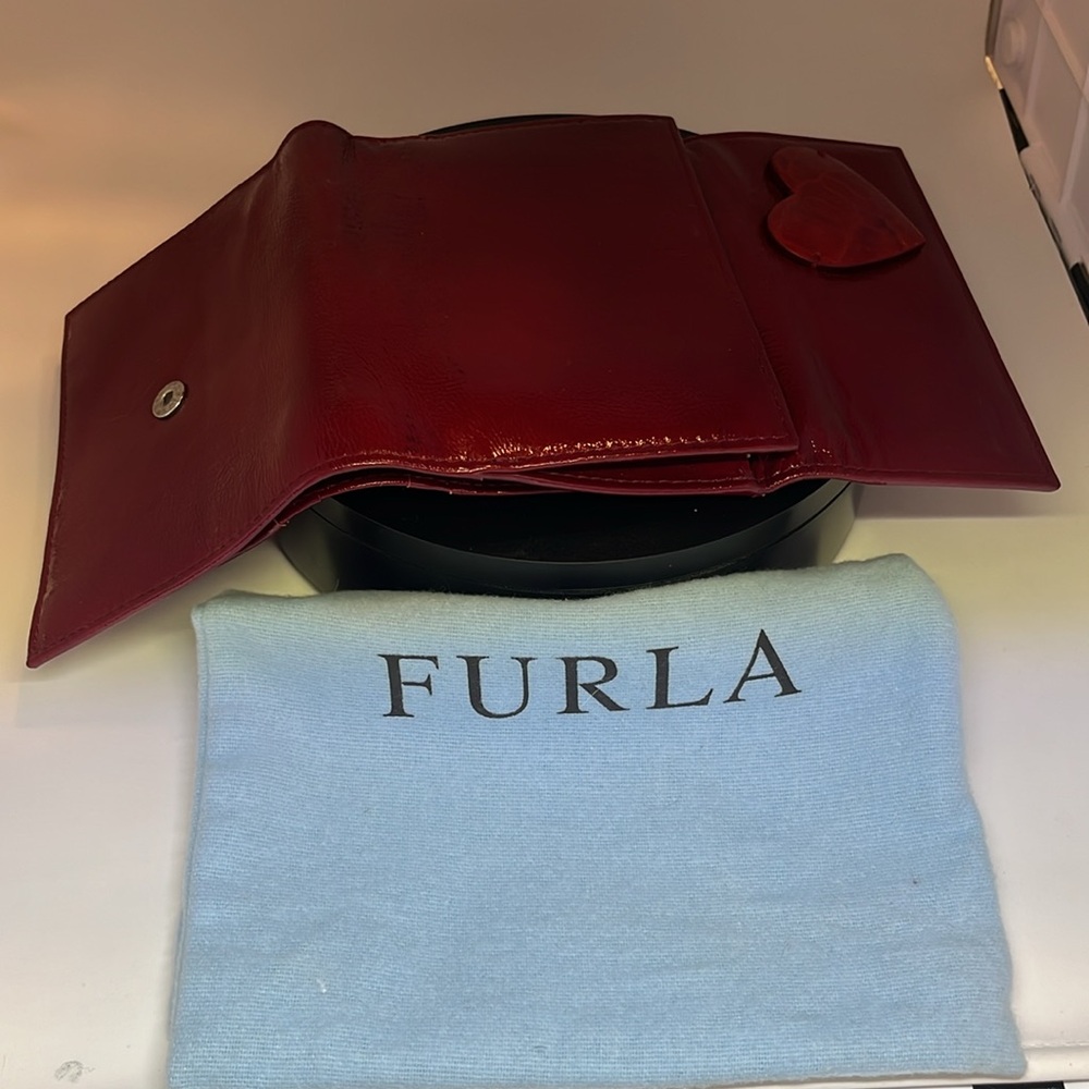 💯 Candy Apple Red Furla Wallet - Picture 4 of 7
